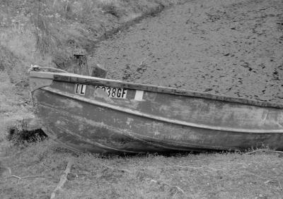 Black And White - Boat - Digital Camera