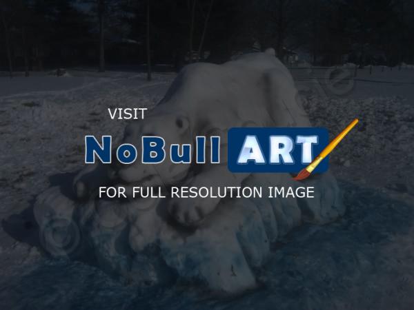 Sculptures - Polar Bear - Snow And Paint