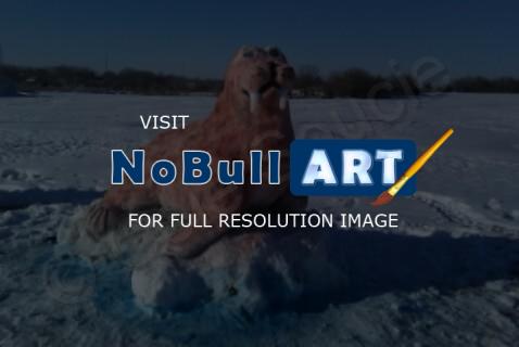 Sculptures - Walrus - Snow And Paint