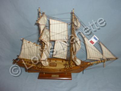 Model Ship Brick - Model Of Le Brick Negrier - 23X16X75