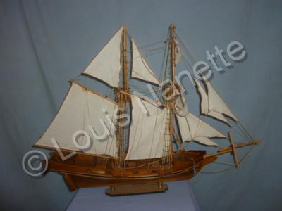 Model Ship Brick - Model Ship The Baltimore Clipper The Harvey - Medium