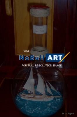 Ships In Bottles - Ship In Bottle - Valora - Bottle Putty Wood Paint Paper