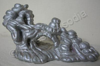 Sculpture - Dragon - White Cement  Silver Paint