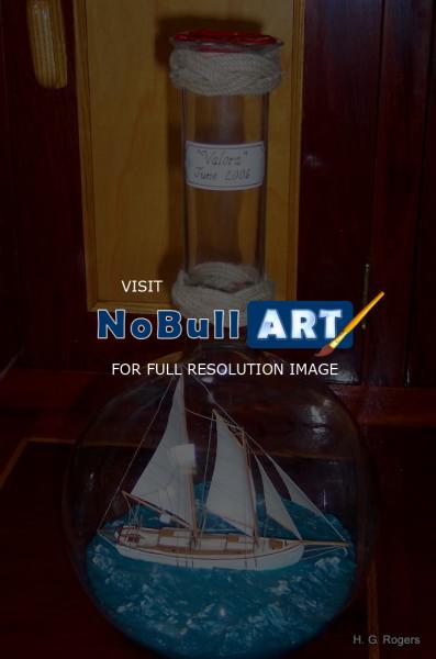 Ships In Bottles - Ship In Bottle - Valora - Bottle Putty Wood Paint Paper